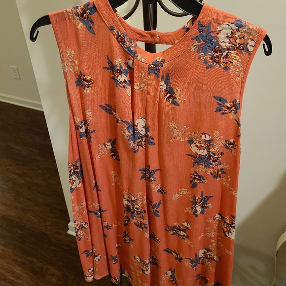 Charming Charlie Tunic 🎉HP 11.19.21🎉 - Picture 4 of 7